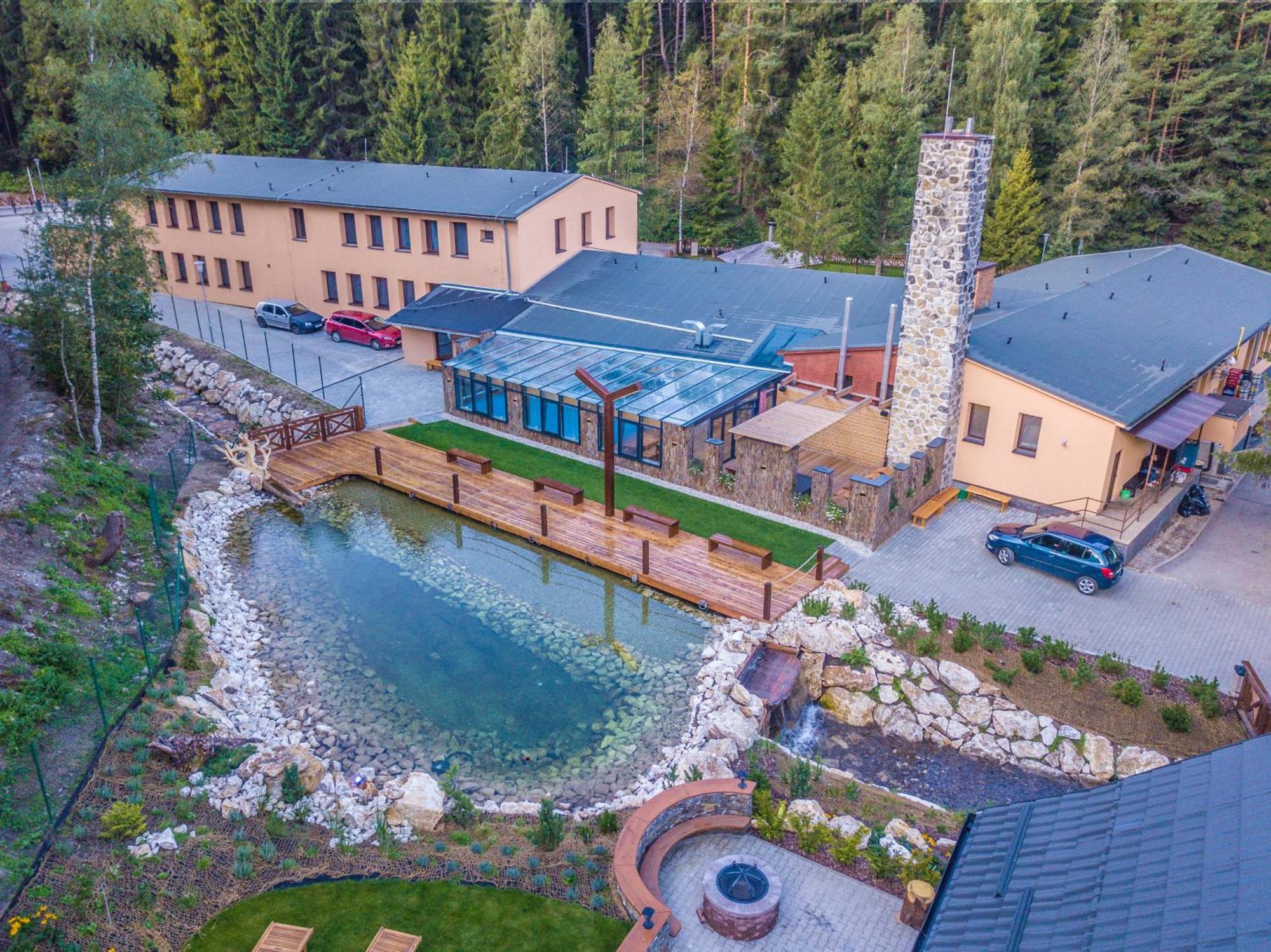 Lopusna Dolina Resort スヴィット エクステリア 写真