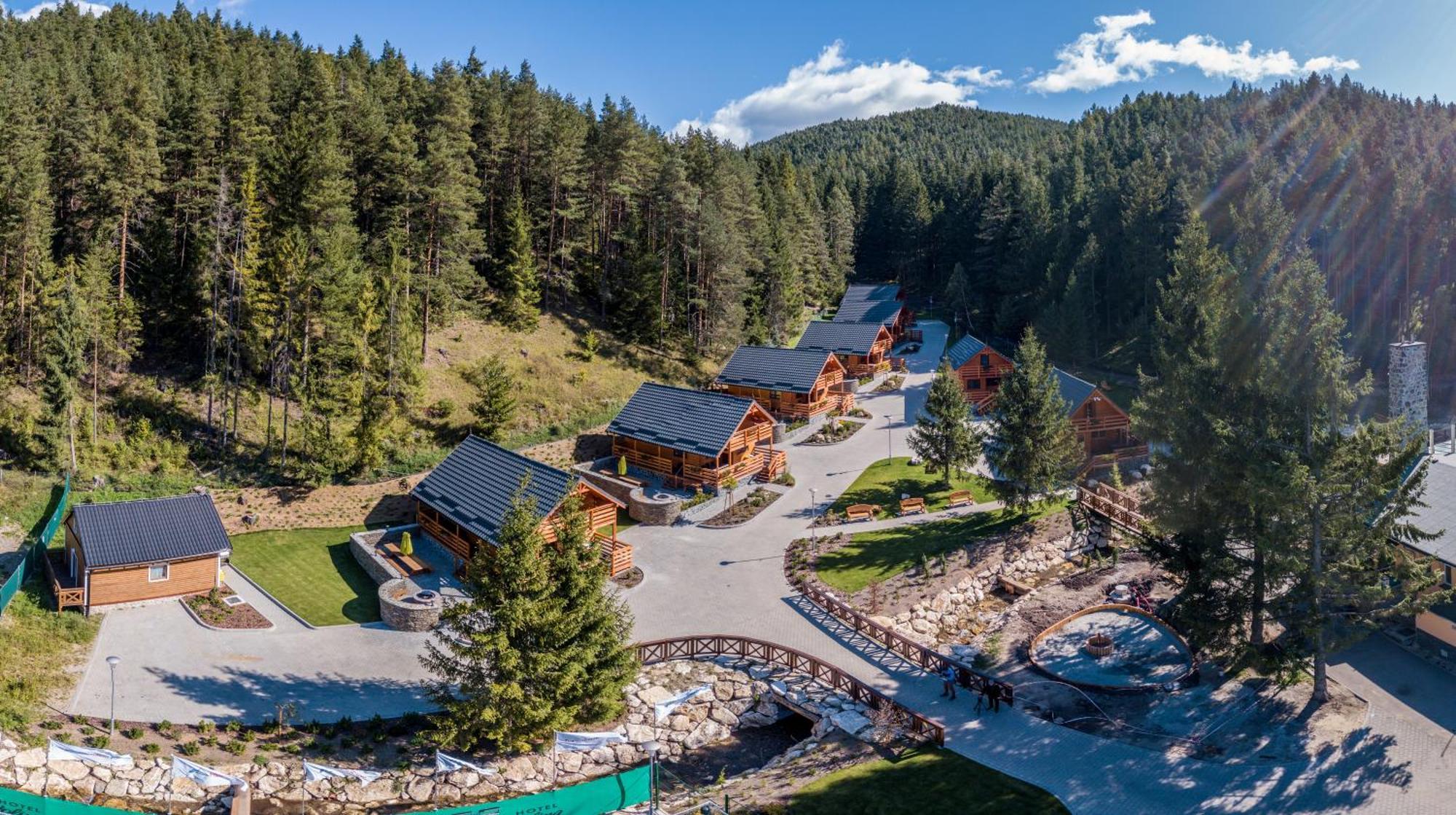 Lopusna Dolina Resort スヴィット エクステリア 写真